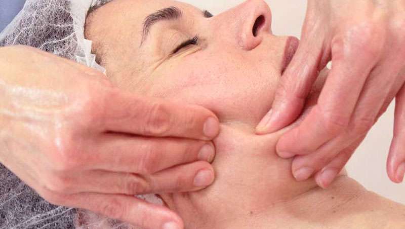 Tratamentele faciale: curatarea profunda